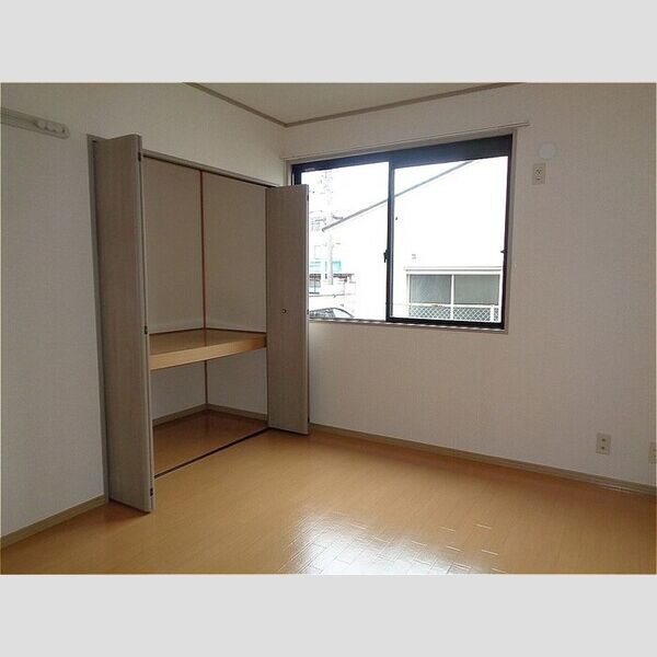 ルミエールコート101号室 洋室