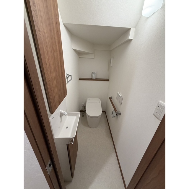 西新井栄町1丁目戸建 内観