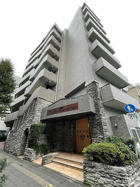 ガラ・シティ駒沢大学 綺麗な分譲仕様の外観