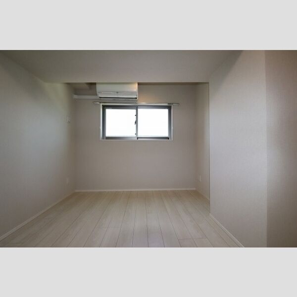 サンジョイアゼロ305号室 洋室7.2帖