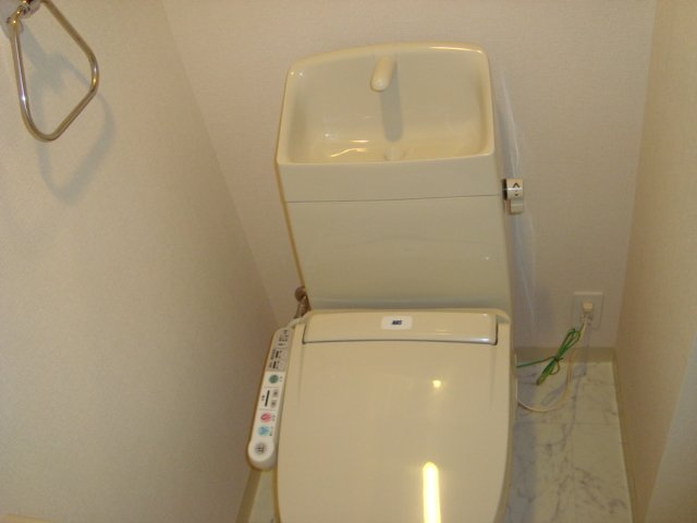 ル・アンジェ シャワー付トイレ