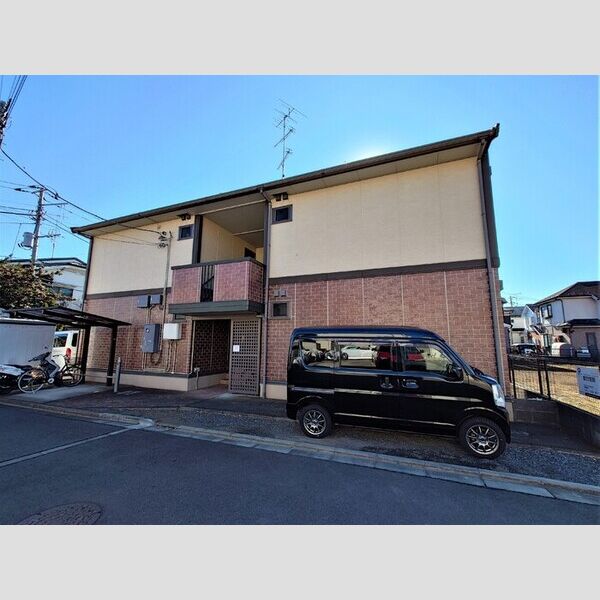 ジュネセゾン201号室 建物外観