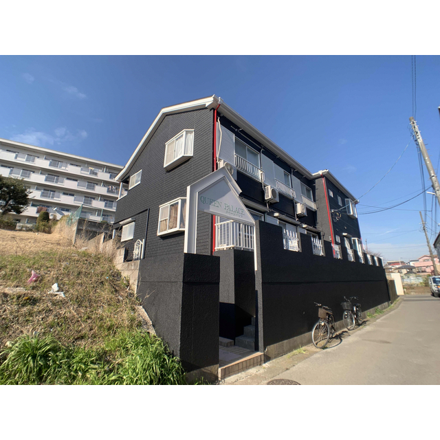 クイーンパレスの外観画像