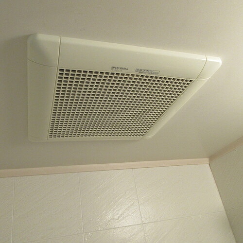 ライオンズマンション日吉東2階 浴室換気扇