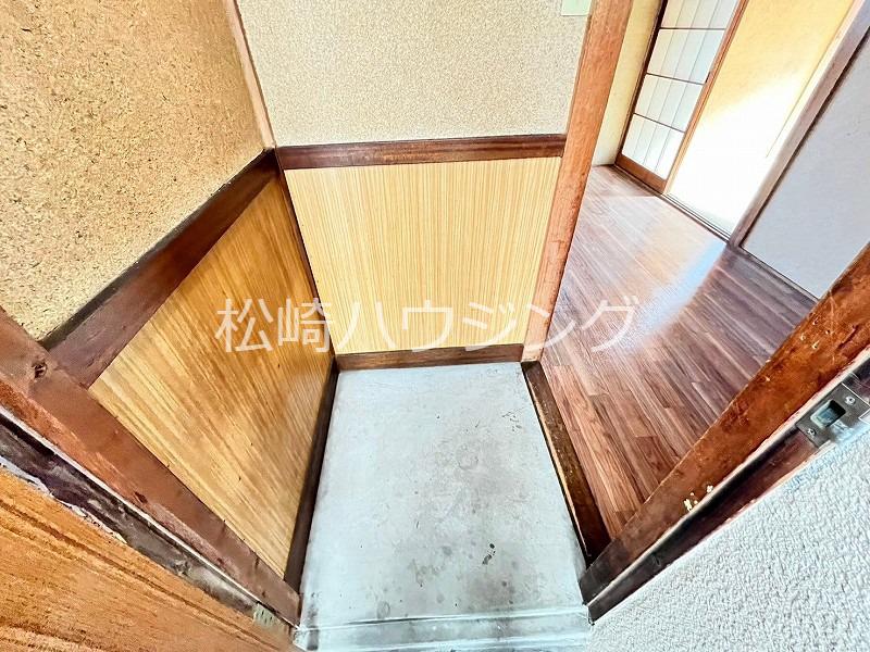 さいわい荘 玄関