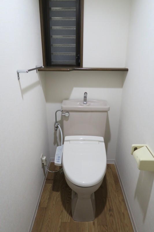 T’s garden横浜反町2階 トイレ