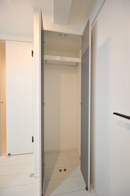 Ｔｈｅ　Ｒｅｓｉｄｅｎｃｅ　Ｎｉｈｏｎｂａｓｈｉ クローゼット（LDK）