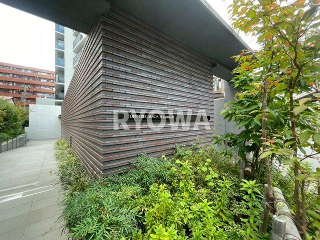 オープンレジデンシア横浜 エントランス