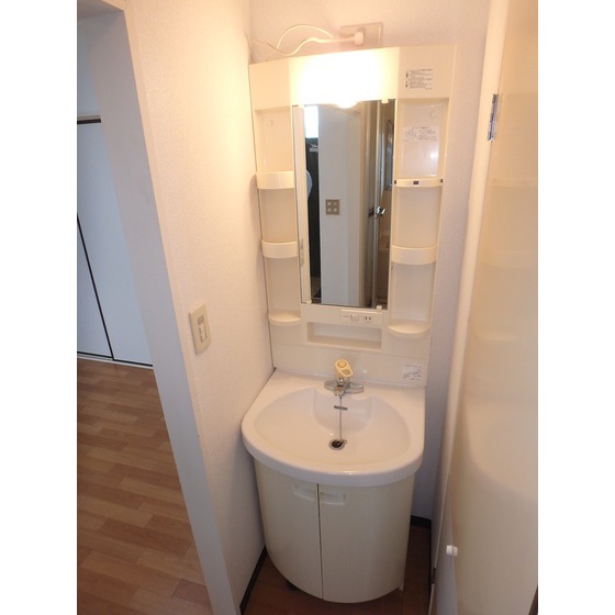 ノルド薬園台103号室 洗面