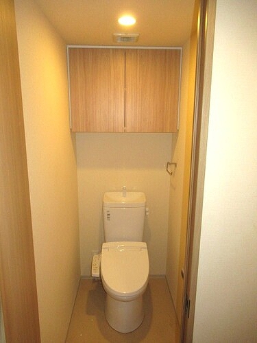 ライオンズタワー柏5階 トイレ　同タイプ別部屋