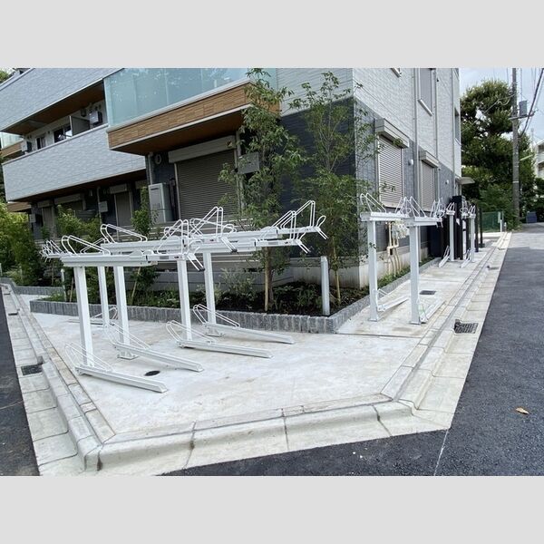 グラナーデ祖師谷 駐輪場