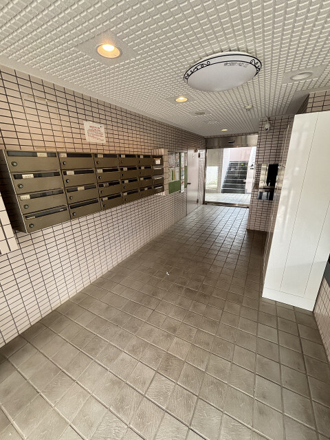 エンブレム松戸(E-047)2階 エントランス