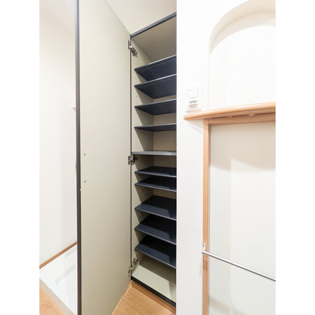 ＧＲＡＮ　ＰＡＳＥＯ舎人0106号室 靴箱