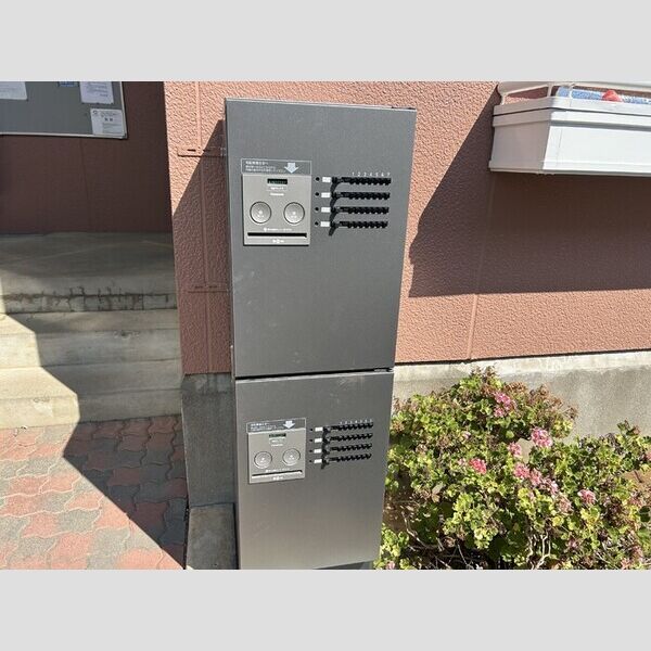 メイプルハウス 宅配ボックス
