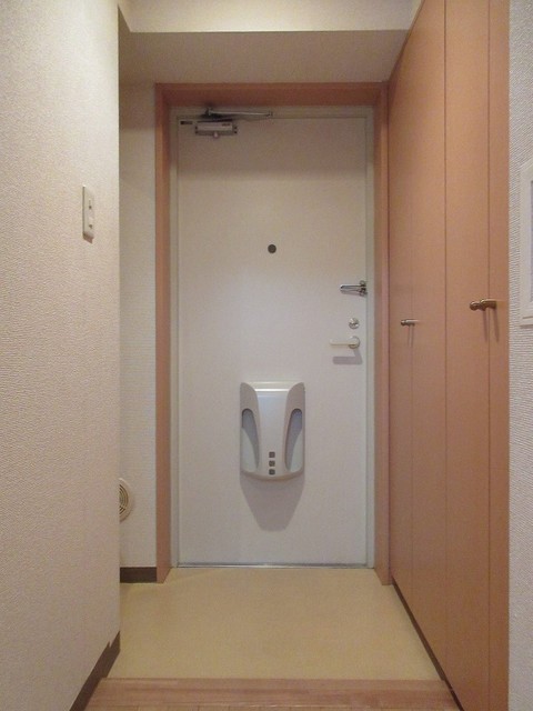 クロシェット綱島 玄関