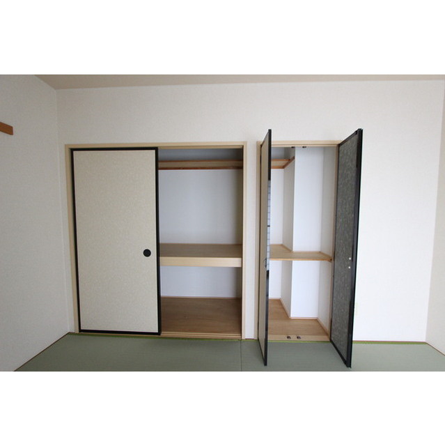 グレースガーデン403号室 内観