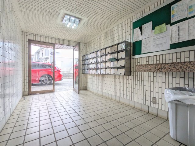 ウインベルソロ朝霞ナンバーワン311号室 ロビー