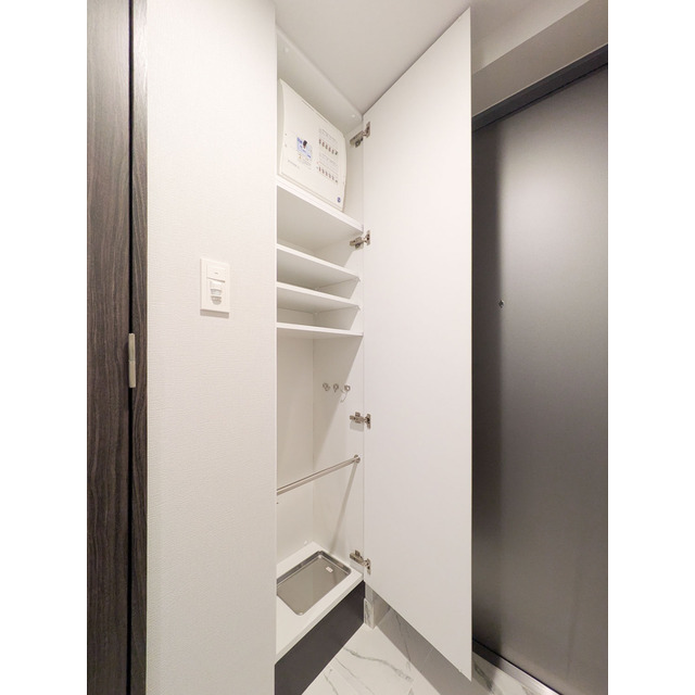 ACP Residence 新江古田0402号室 靴箱