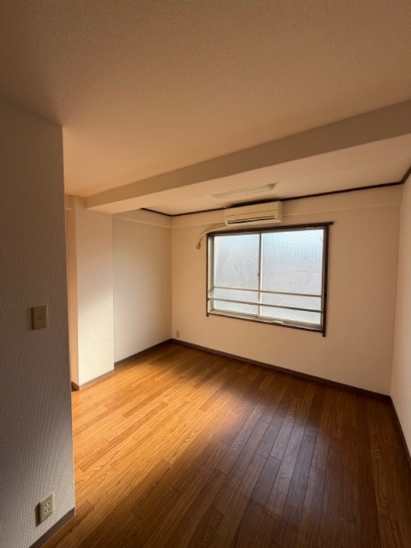 品川山本ビル リビング