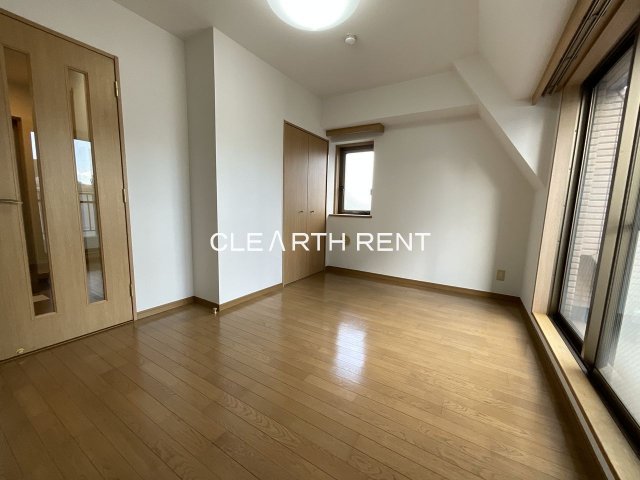 パレステュディオ御茶ノ水湯島駅前 ☆角部屋/2面採光/南向き・好条件のお部屋です☆