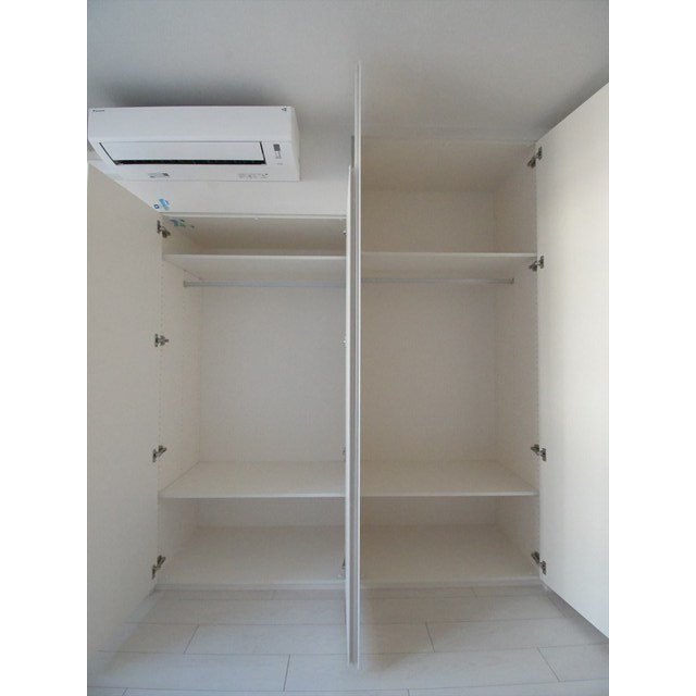 ラクレイス横濱関内0101号室 内観