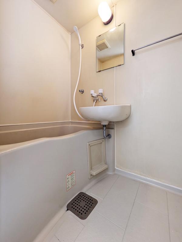 クレッシェンドK1階 収納