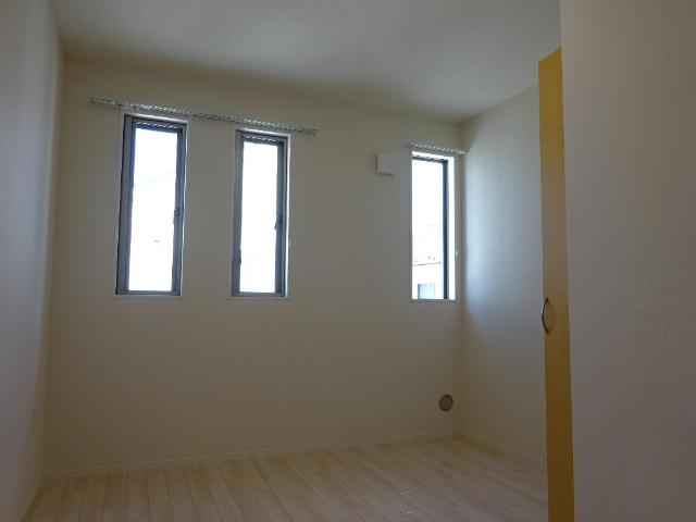 エル・クーレ203号室 洋室