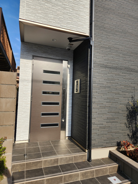 スカイルーチェ川口芝中田 エントランス