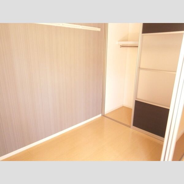 パルエクレール101号室 ♪洋室3帖+クローゼット♪