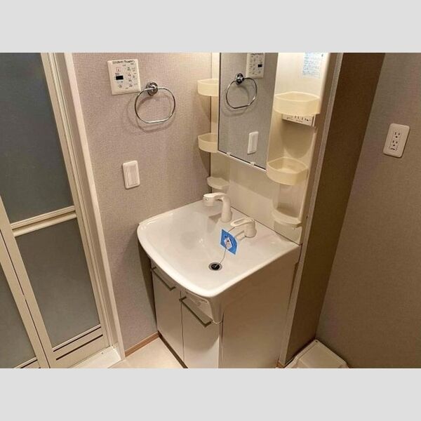 ファミール清澄白河 洗髪洗面化粧台