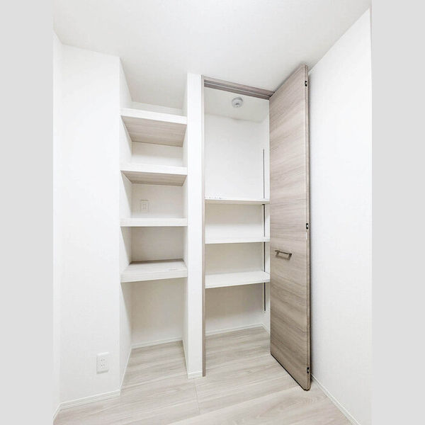 ヴィアレット　Ⅷ 収納スペース