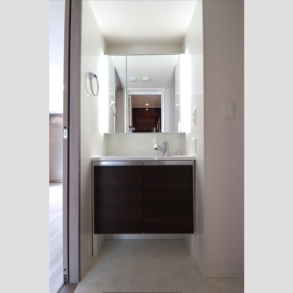 セレスティア中台 洗髪洗面化粧台