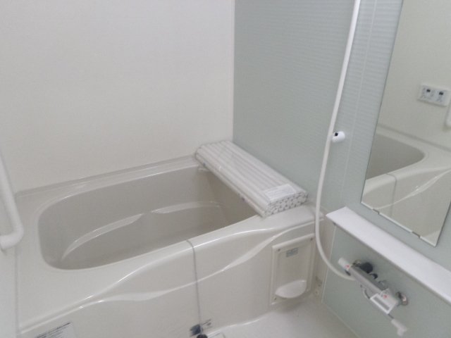 ベル　ルミエール湘南103号室 バス