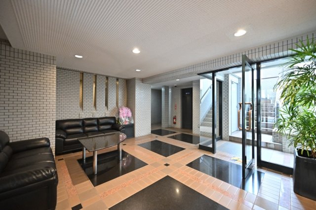 ワコーレ第二千石 エントランス