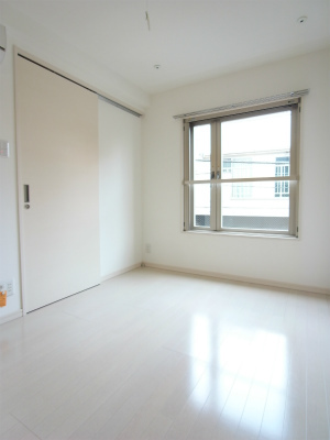 キャッスル廣瀬若林 寝室