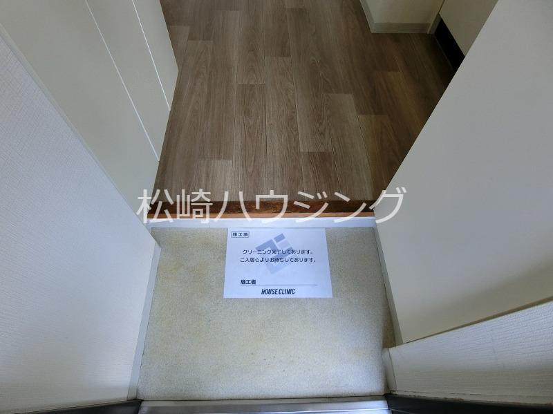 ハラスパジオ中野 玄関