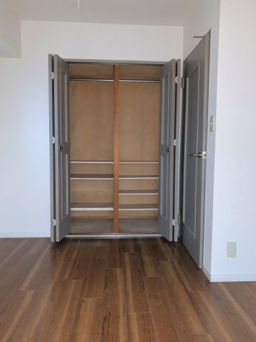 ヴィラージュ本鵠沼0402号室 収納