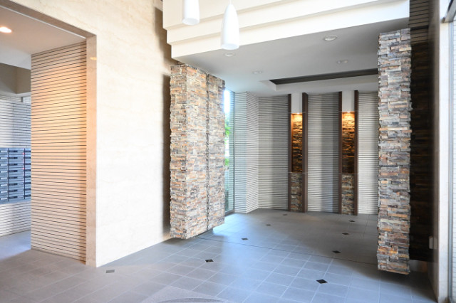 スカイプラザⅡ8階 ロビー