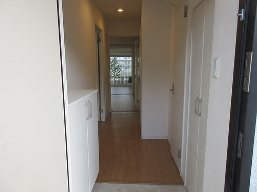 ニューライフマンション木場1階 廊下　※2026年4月の写真