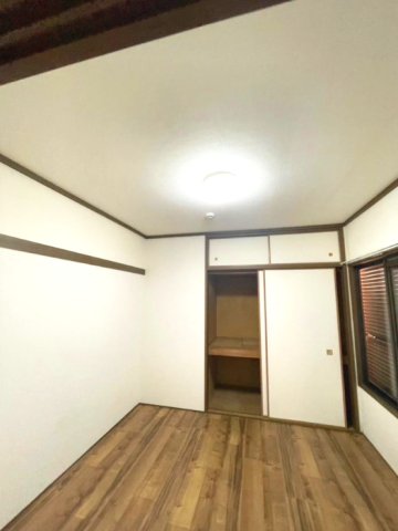 ファミーユ芝 内観