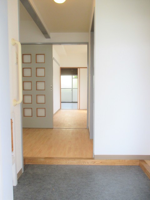 湘南鵠沼海岸リラホーム0105号室 玄関