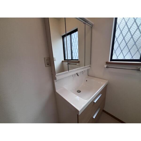 蕨市中央2丁目貸家(JTI) 洗面