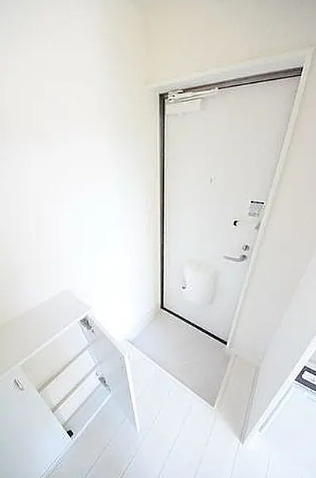 ヒルズ大口仲町 玄関