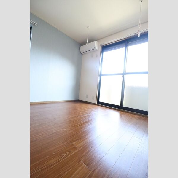 ガーデンヒル102号室 リビング