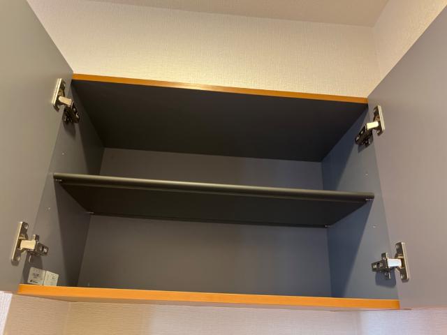 プレザンスおおたかの森 下駄箱　上段