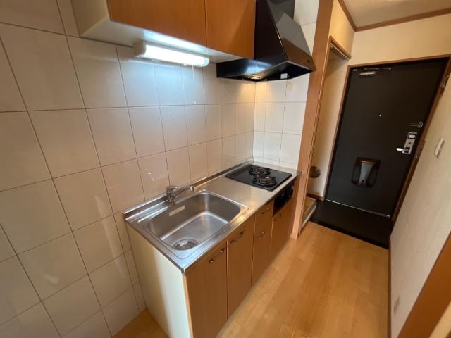 メゾン・トランタンヌーフ205号室 キッチン