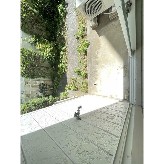 パレス等々力弐番館2階 別号室の写真です。