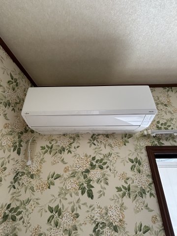 本藤沢６丁目戸建 1階洋室6帖 エアコン