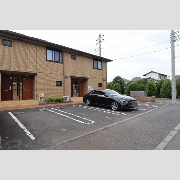 CASA de Kou102号室 駐車場