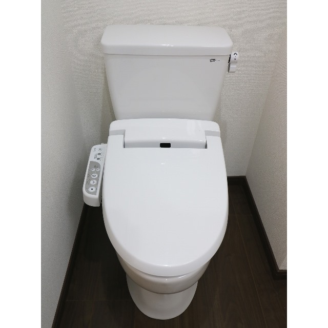 ADIK谷在家 内観